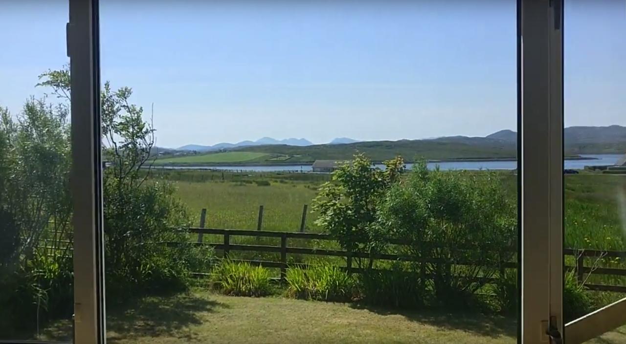 Loch Roag Guest House Breasclete Экстерьер фото